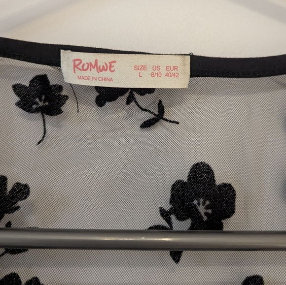 Crop top vest - Picture 4 of 5